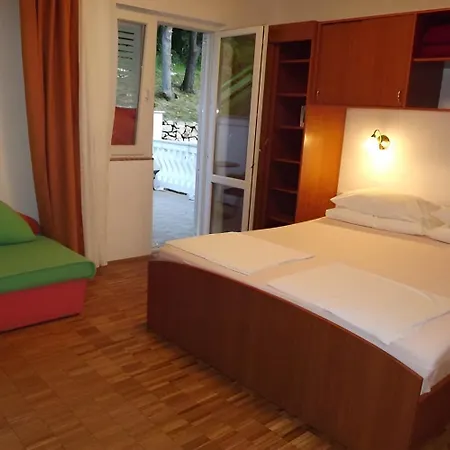 Guest house By The Sea Supetarska Draga - Donja, Rab - 23068