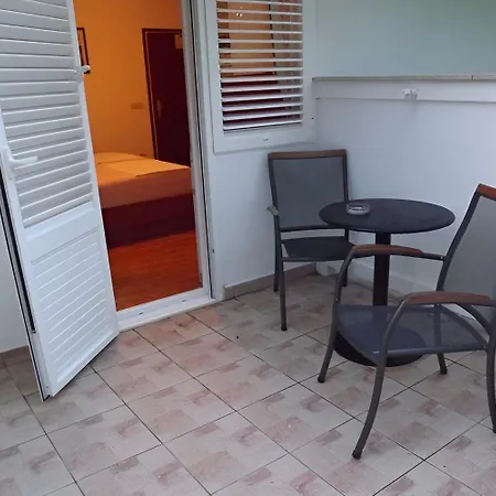 Guest house By The Sea Supetarska Draga - Donja, Rab - 23068 Rab Town